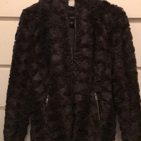 Faux fur Jacket - Picture 1 of 3